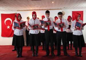 Mehmet Akif rahmet ve şükranla anıldı